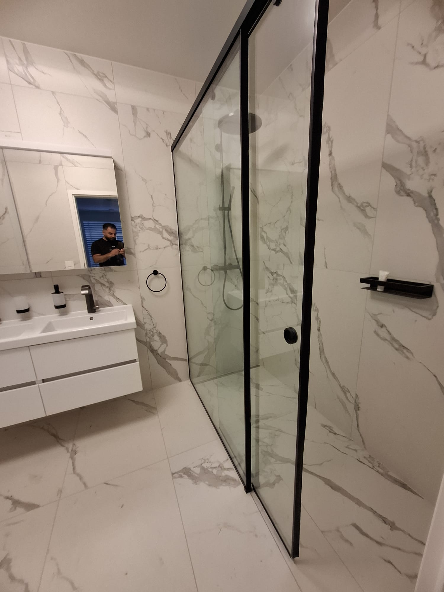 Badezimmer in Baden nach dem vollständigen Umbau – Detailaufnahme 3