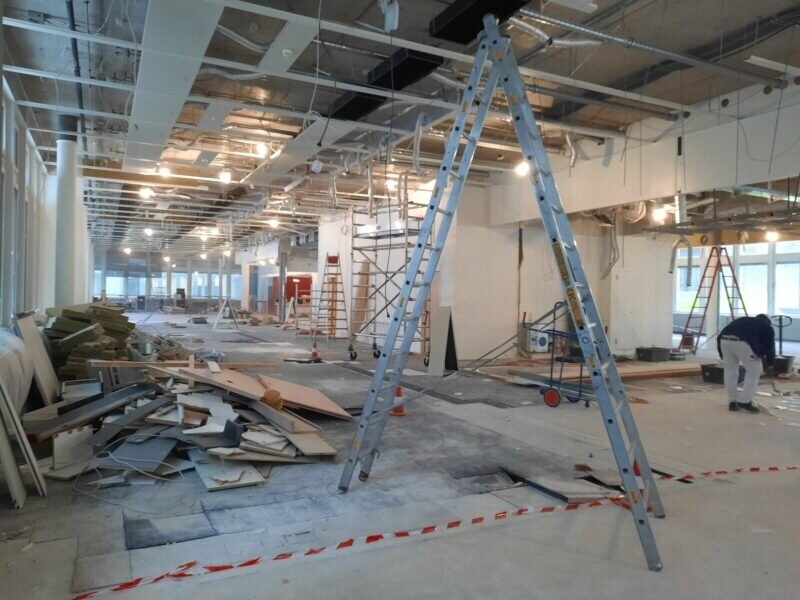 Grossflächige Rückbauarbeiten mit abgestimmter Baustellenlogistik